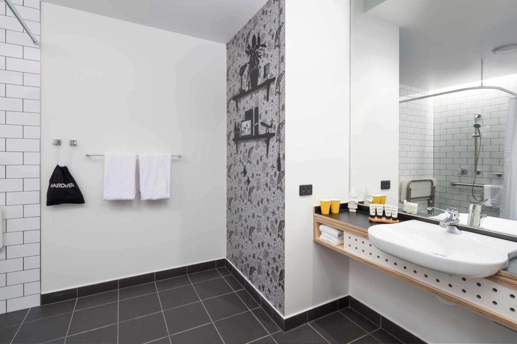 Twin Room City View Disability Access